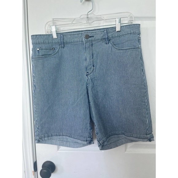 Croft & Barrow Striped Men's Denim Shorts, Strectch, Size 14 - Picture 1 of 5